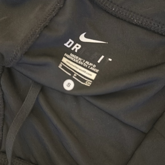 Nike short small - Picture 4 of 4